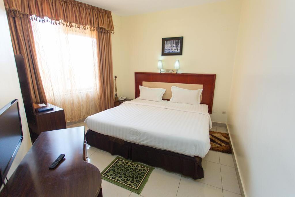 קיגאלי Civitas Hotel מראה חיצוני תמונה