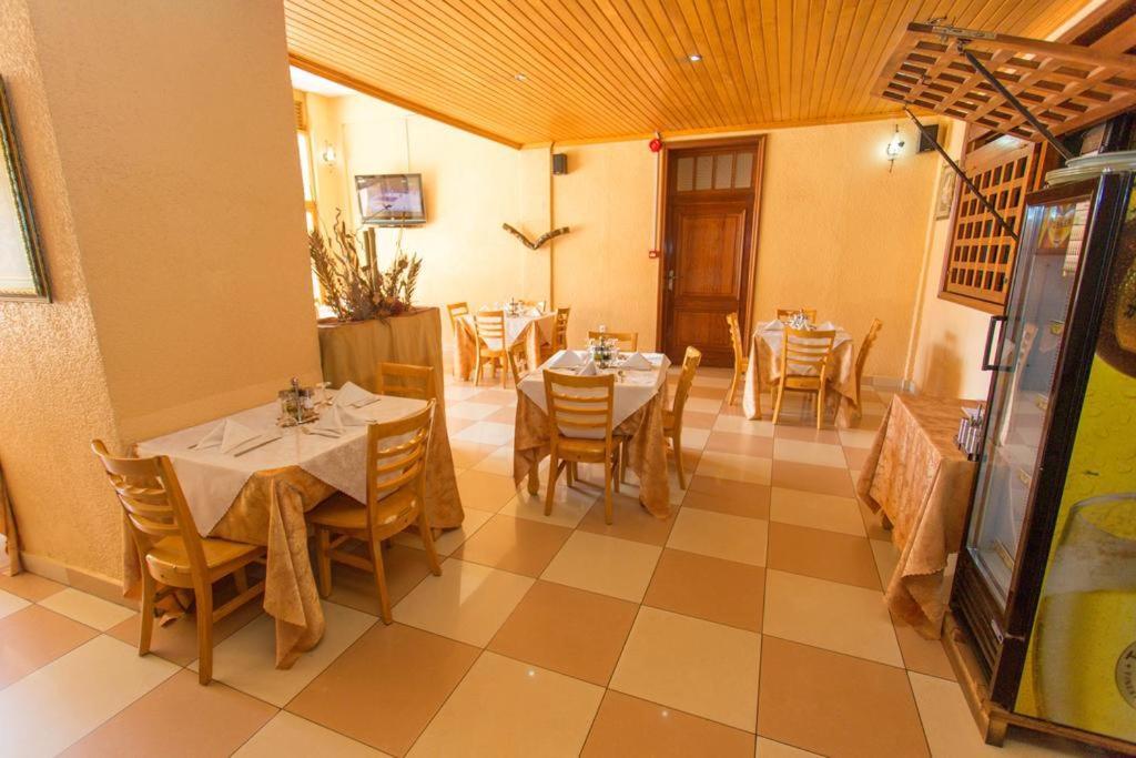 קיגאלי Civitas Hotel מראה חיצוני תמונה