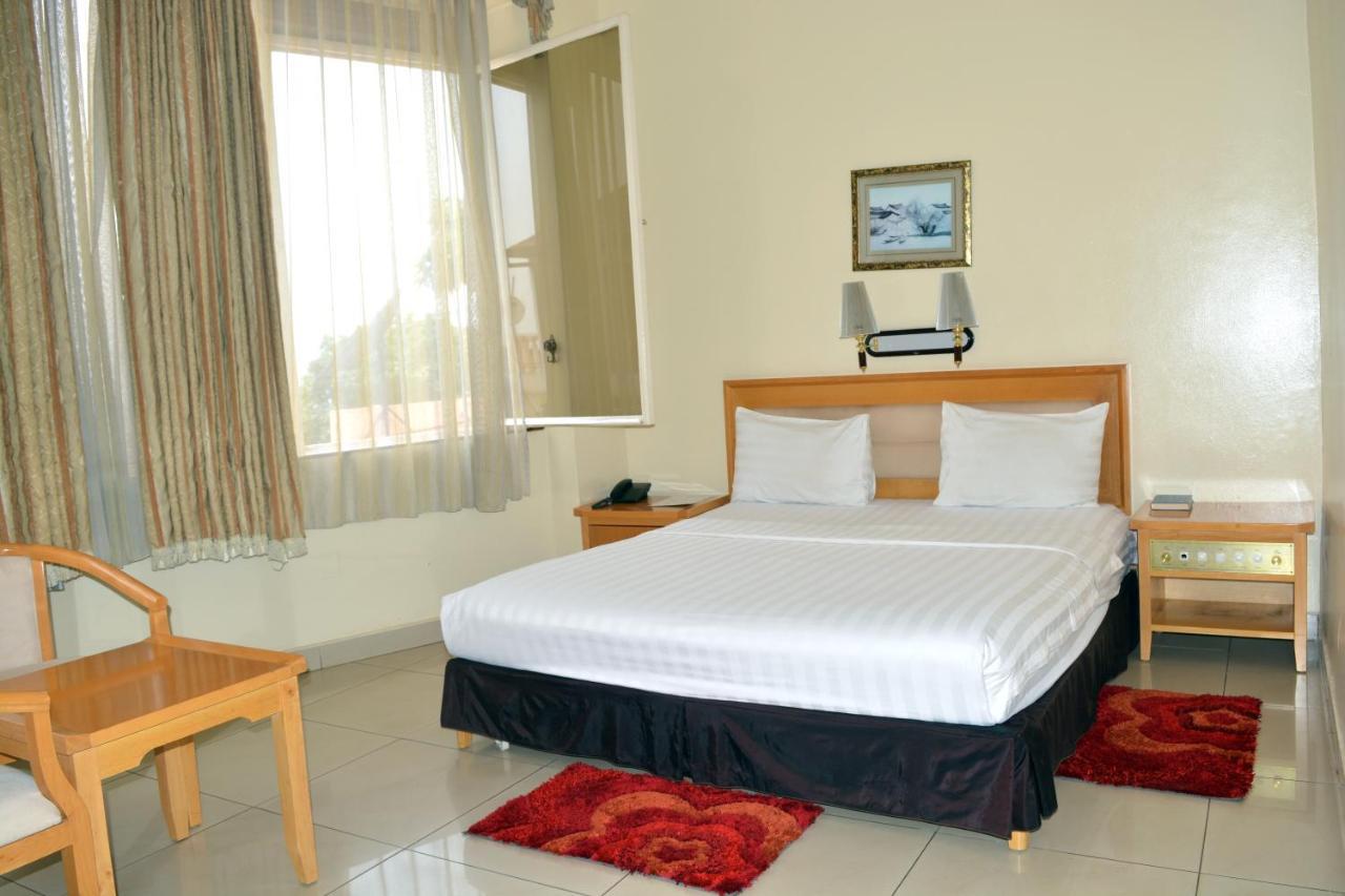 קיגאלי Civitas Hotel מראה חיצוני תמונה