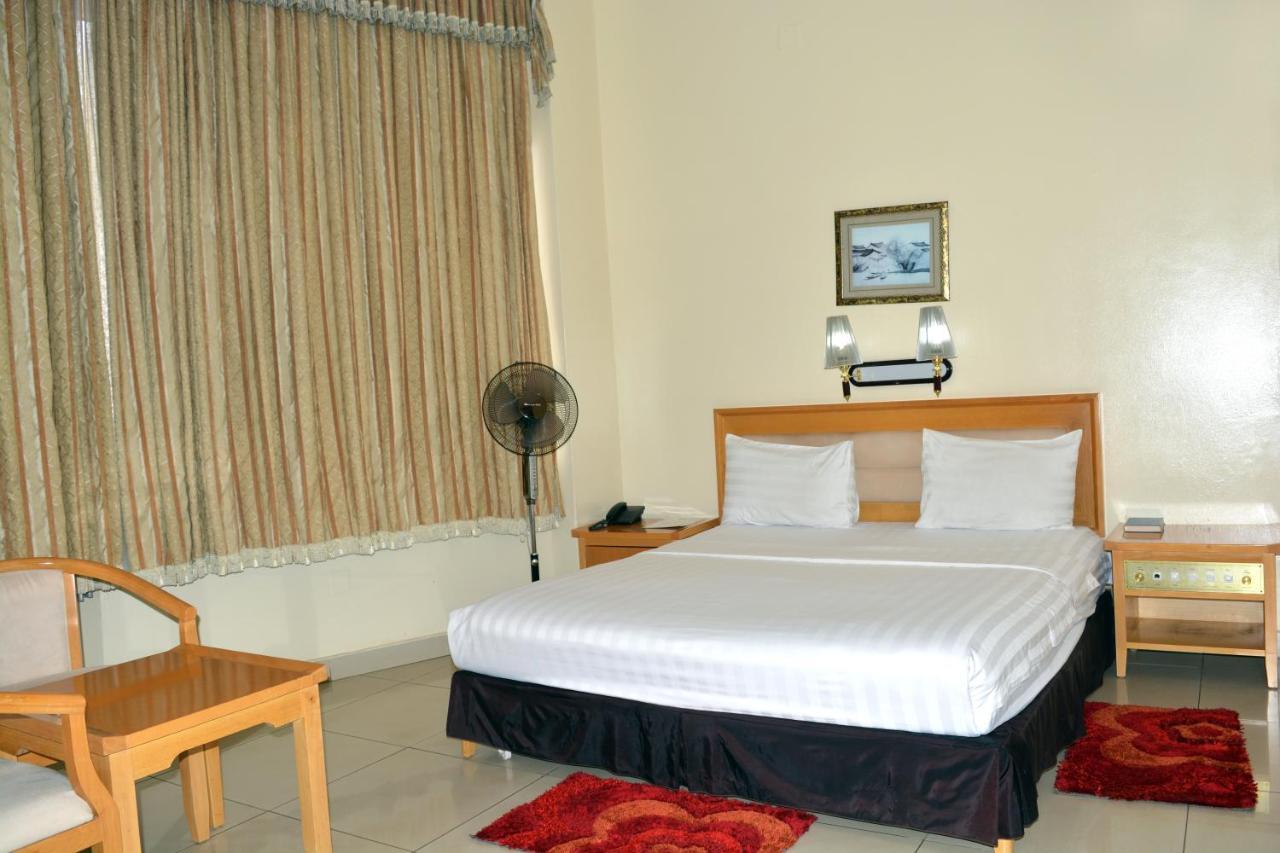 קיגאלי Civitas Hotel מראה חיצוני תמונה
